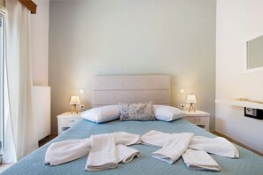 2 bedrooms, iron/ironing board, free WiFi, bed sheets - Holiday Home 'Hacienda' with Private Terrace, Wi-Fi and Air Conditioning (Zakynthos)