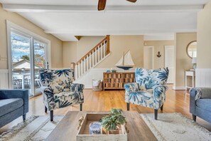 Smart TV, books - Fantastic lakefront retreat - Beautiful house with an outstanding lot (Moneta)