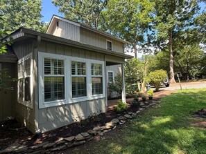 Exterior - Fantastic lakefront retreat - Beautiful house with an outstanding lot (Moneta)
