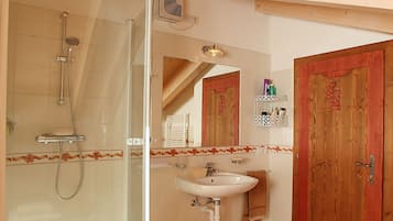Nhà | 4 phòng ngủ