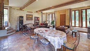 Dining - Traditional Holiday Home in Raizeux With Terrace (Raizeux)