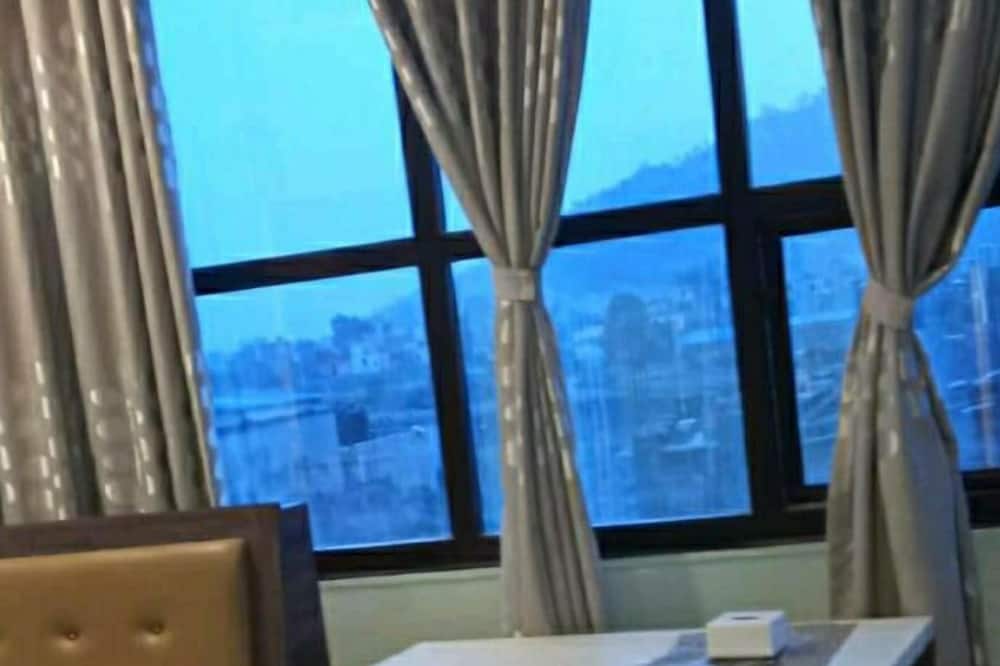 Residency Paris City View Hotel Butwal