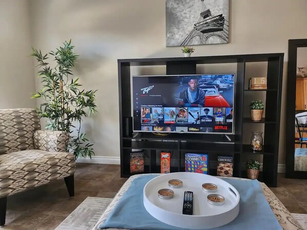 Interior - Steps from the World's Largest Dinosaur!! (Drumheller)