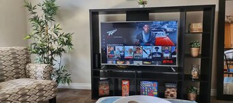 Steps from the World's Largest Dinosaur!!