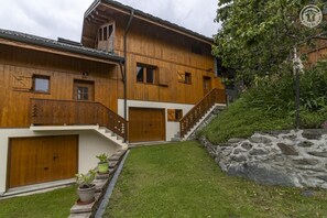 Esterni
