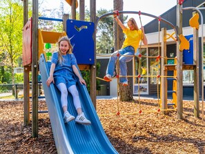 ชาเลท์ | พื้นที่เล่นสำหรับเด็ก