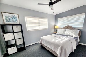 3 habitaciones, tabla de planchar con plancha, cuna de viaje y wifi 