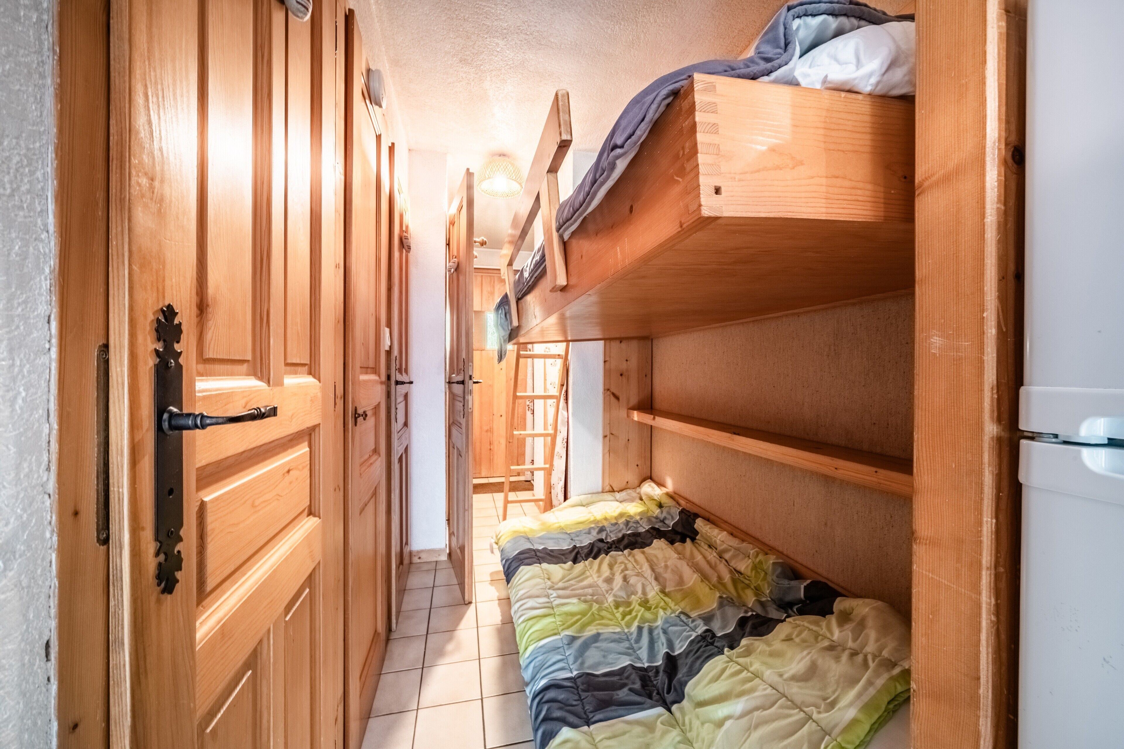 1 habitación, tabla de planchar con plancha y wifi gratis 