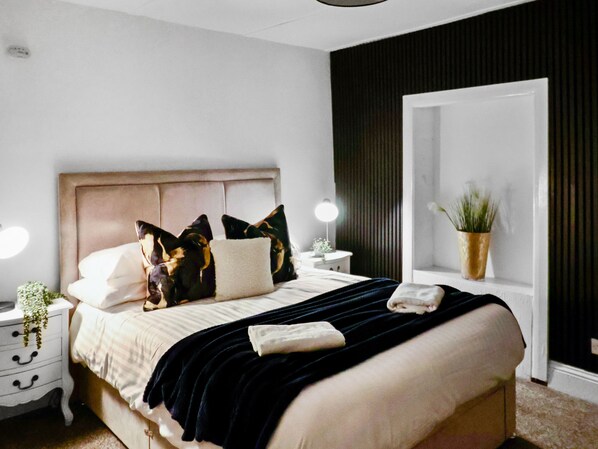 2 bedrooms, WiFi, bed sheets