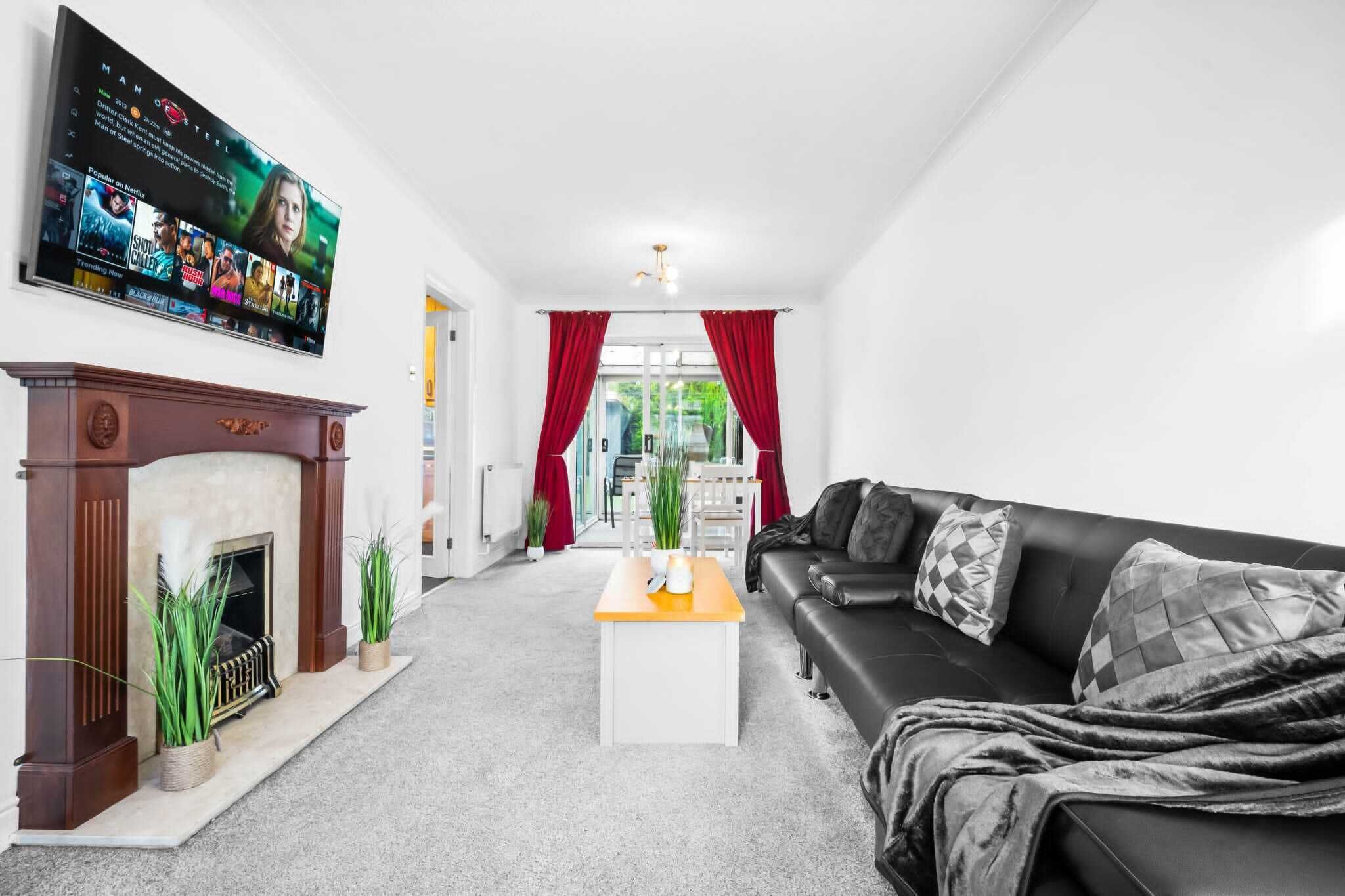 House | Living area | Fireplace