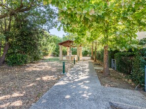 Property grounds - Charmant T4 climatisé | Accès aux piscines (Callian)