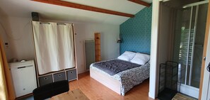 1 chambre, Wi-Fi gratuit, draps fournis