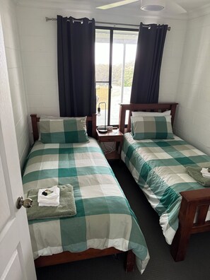 4 bedrooms, in-room safe, iron/ironing board, free WiFi