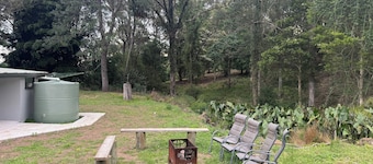 "Deer Valley" Large Farmhouse in Illawarra with lake and ocean views on 50 acres