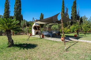 Outdoor dining - Apartment 'Starry Sky Luxury  4' with Shared Terrace, Wi-Fi and Air Conditioning (Kerkyra)