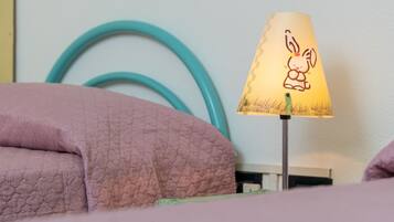 1 bedroom, iron/ironing board, free WiFi