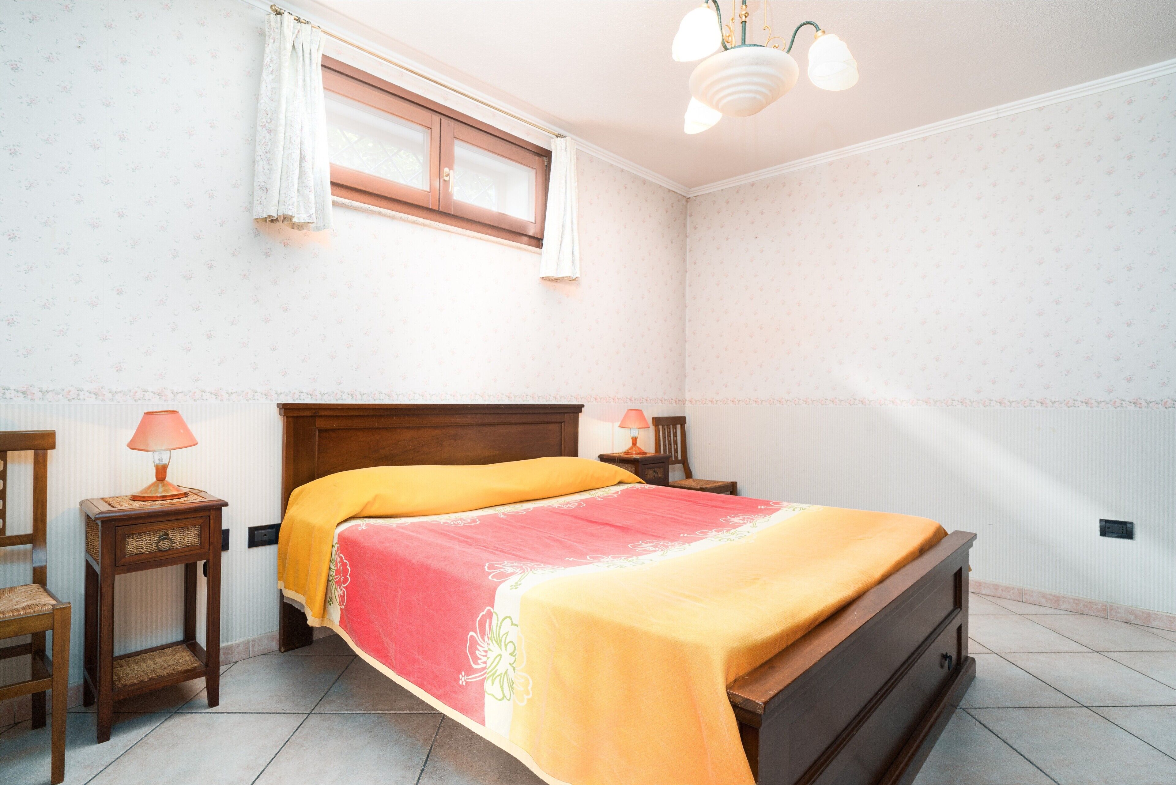 1 soverom, strykejern/-brett og wi-fi (inkludert)