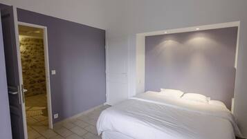 3 chambres, fer et planche Ă repasser, Wi-Fi gratuit, draps fournis