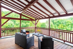 Property grounds - Villa 'Domaine De Bellegarde' with Private Terrace, Garden and Wi-Fi (Soustons)