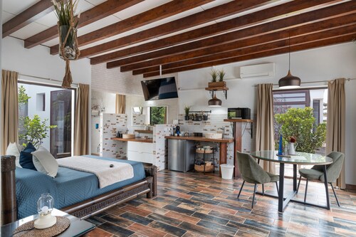 Holiday Home 'Guenia II' with Mountain View, Wi-Fi and Air Conditioning