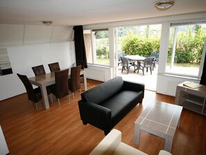 Bungalow | Living area - Bungalow in a Holiday Park Near Maastricht (Susteren)