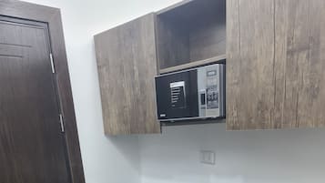 Studio | Private kitchen | Mini-fridge