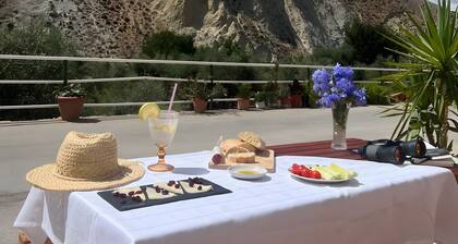 Country House 'La Rosita Alojamiento Rural' with Mountain View, Wi-Fi and Air Conditioning