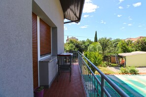 Property grounds - Apartment 2347/115476 (Istria - Pula), 3000m from the beach (Pula)