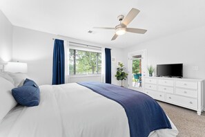 2 chambres, fer et planche à repasser, Wi-Fi, draps fournis