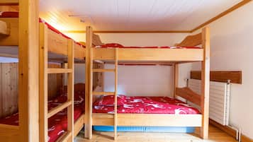 4 bedrooms, free WiFi