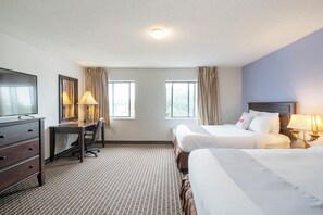 Premium Room, 2 Queen Beds, Non Smoking | Desk, iron/ironing board, free WiFi, bed sheets - OYO Townhouse Houston Airport North (Houston)