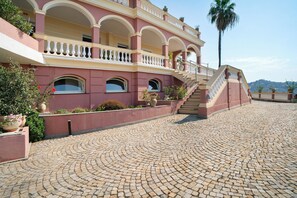 Exterior - Villa 'Caroleo' with Sea View, Private Pool and Wi-Fi (Ospedaletti)