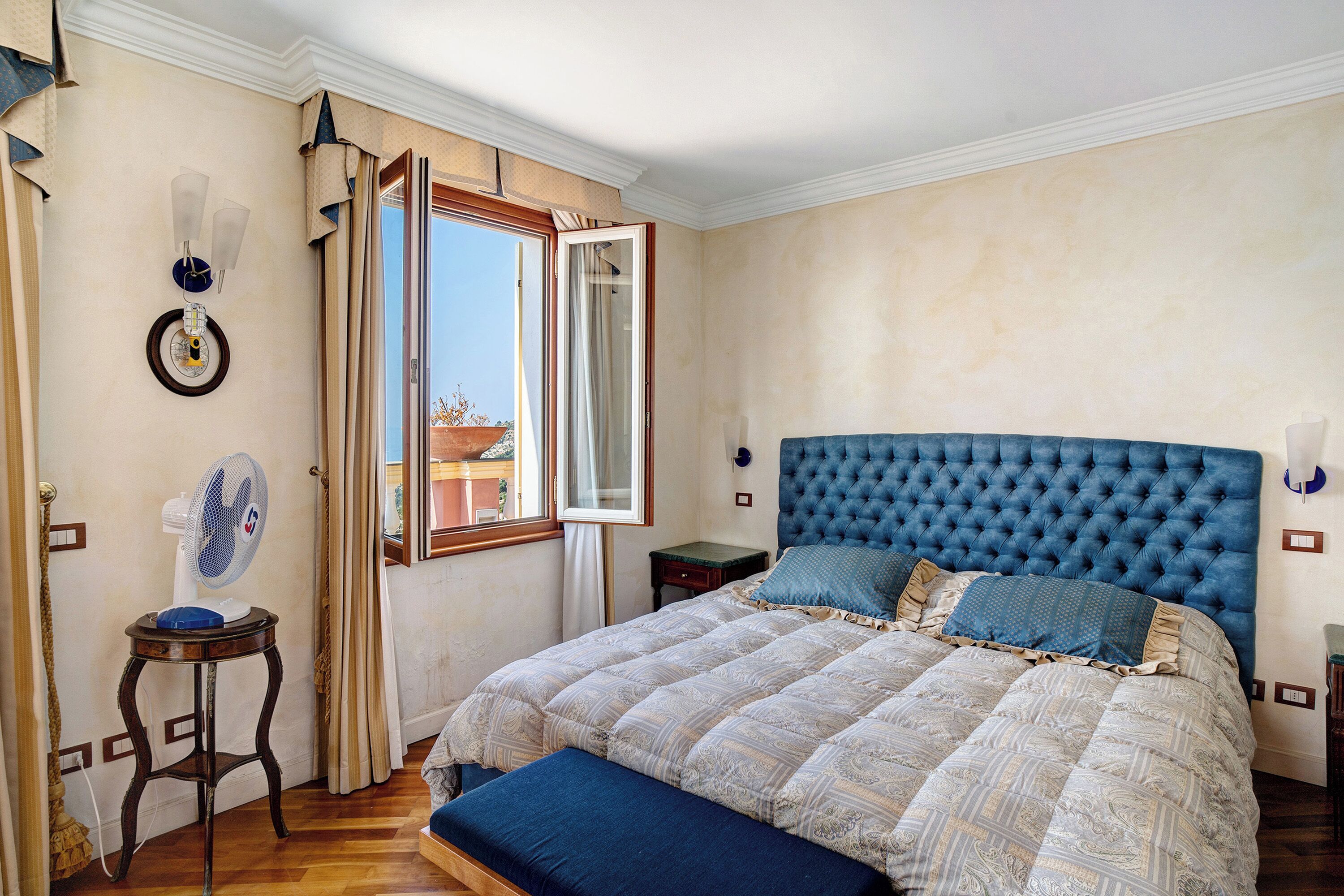 8 chambres, fer et planche à repasser, Wi-Fi gratuit, draps fournis