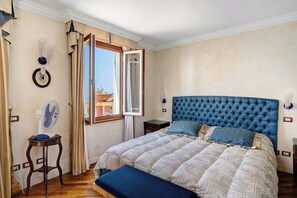 8 chambres, fer et planche à repasser, Wi-Fi gratuit, draps fournis