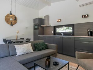 Chalet | Private kitchen - Chalet Near Eindhoven With Private Sauna (Mierlo)