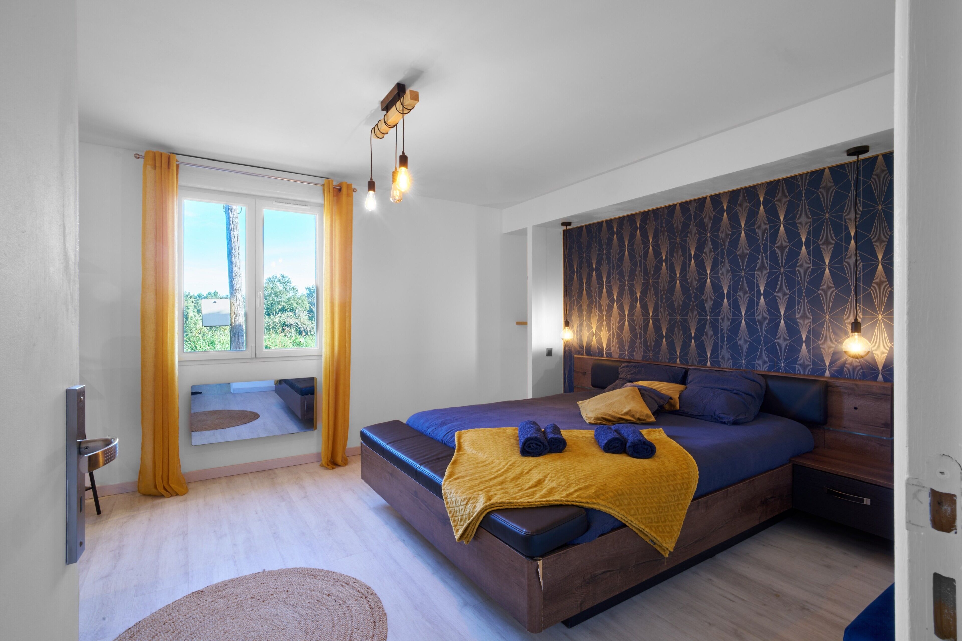 4 chambres, fer et planche à repasser, Wi-Fi gratuit