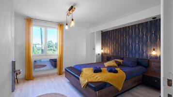 4 Schlafzimmer, Bügeleisen/Bügelbrett, kostenloses WLAN