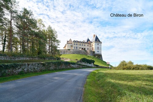 Maison de charme avec piscine privée entre Périgord et Quercy
