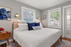 3 dormitorios, tabla de planchar con plancha, wifi gratis y ropa de cama