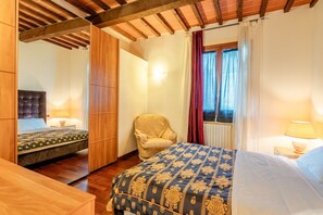 6 chambres, Wi-Fi gratuit, draps fournis