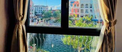 Economy Double Room, Balcony, River View | Soundproofing, iron/ironing board, free WiFi