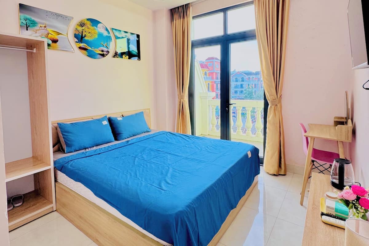 Habitación doble Deluxe de uso individual, vista al río | Insonorización, tabla de planchar con plancha y wifi gratis