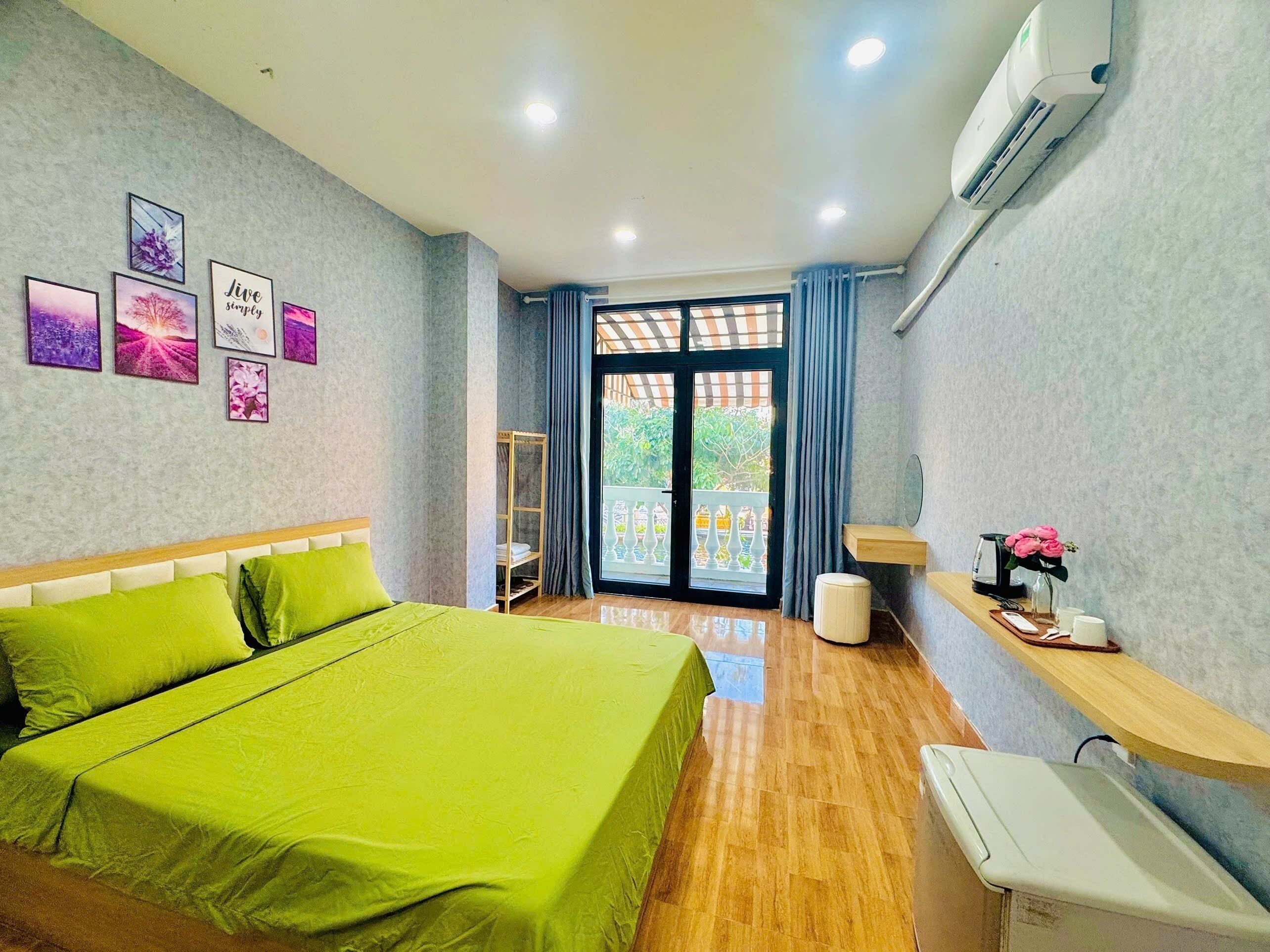 Habitación doble Deluxe, vista al río | Insonorización, tabla de planchar con plancha y wifi gratis 