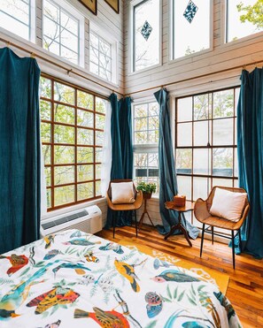 2 bedrooms, desk, free WiFi, bed sheets