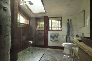 Doccia, asciugacapelli, asciugamani