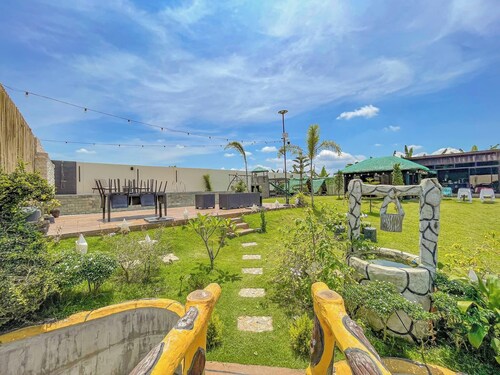 A perfect staycation for your family and friends.