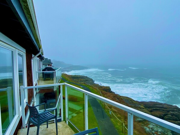 Property grounds - Whale Pointe H313 -Breathtaking Oceanfront Views-Depoe Bay, Oregon (Depoe Bay)
