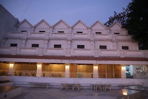 A building with a symmetrical facade, multiple windows, and a flat roof. - Hotel FORT28 (Nagpur)