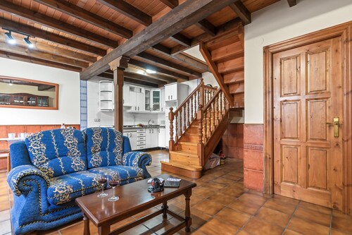 Gloria Ardisana House