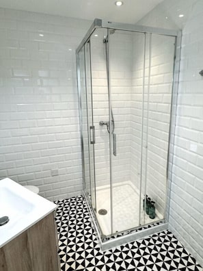 Hair dryer - Grand Central House - Classic Studio Apartment (Gibraltar)
